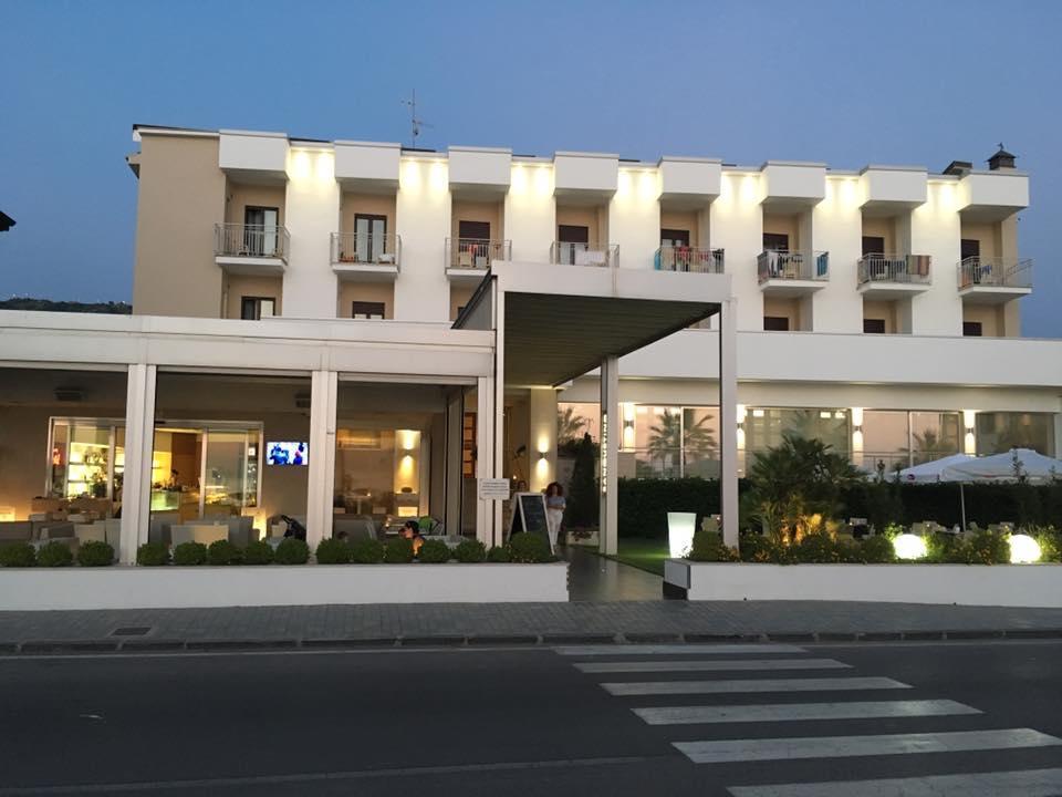 Hotel Serenella Agropoli Luaran gambar